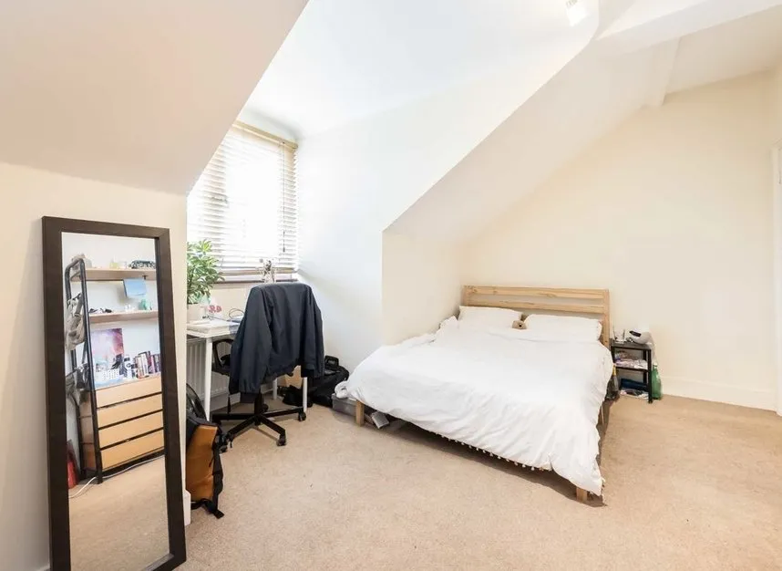 Bond Street, Ealing, W5, photo 4