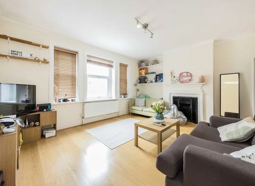 2 bed flat to rent, Bond Street, Ealing, W5