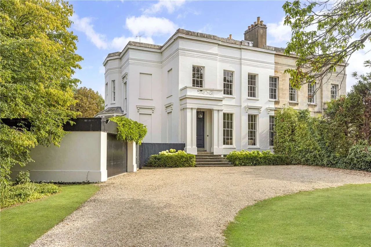 7 bed house to rent — The Park, Cheltenham, Gloucestershire, GL50 2SD