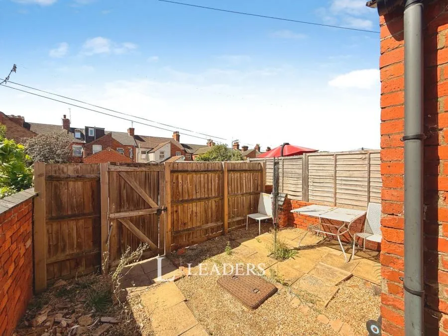 Cambridge Street, Wolverton, MK12, photo 6