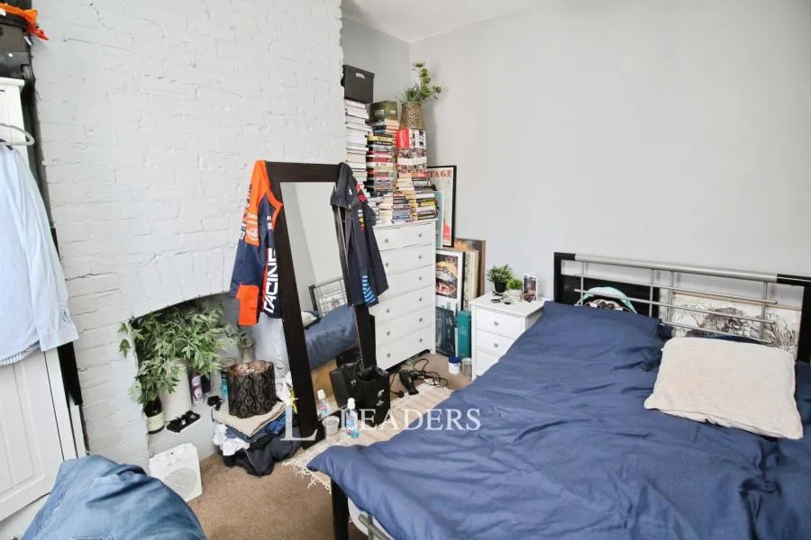Cambridge Street, Wolverton, MK12, photo 12