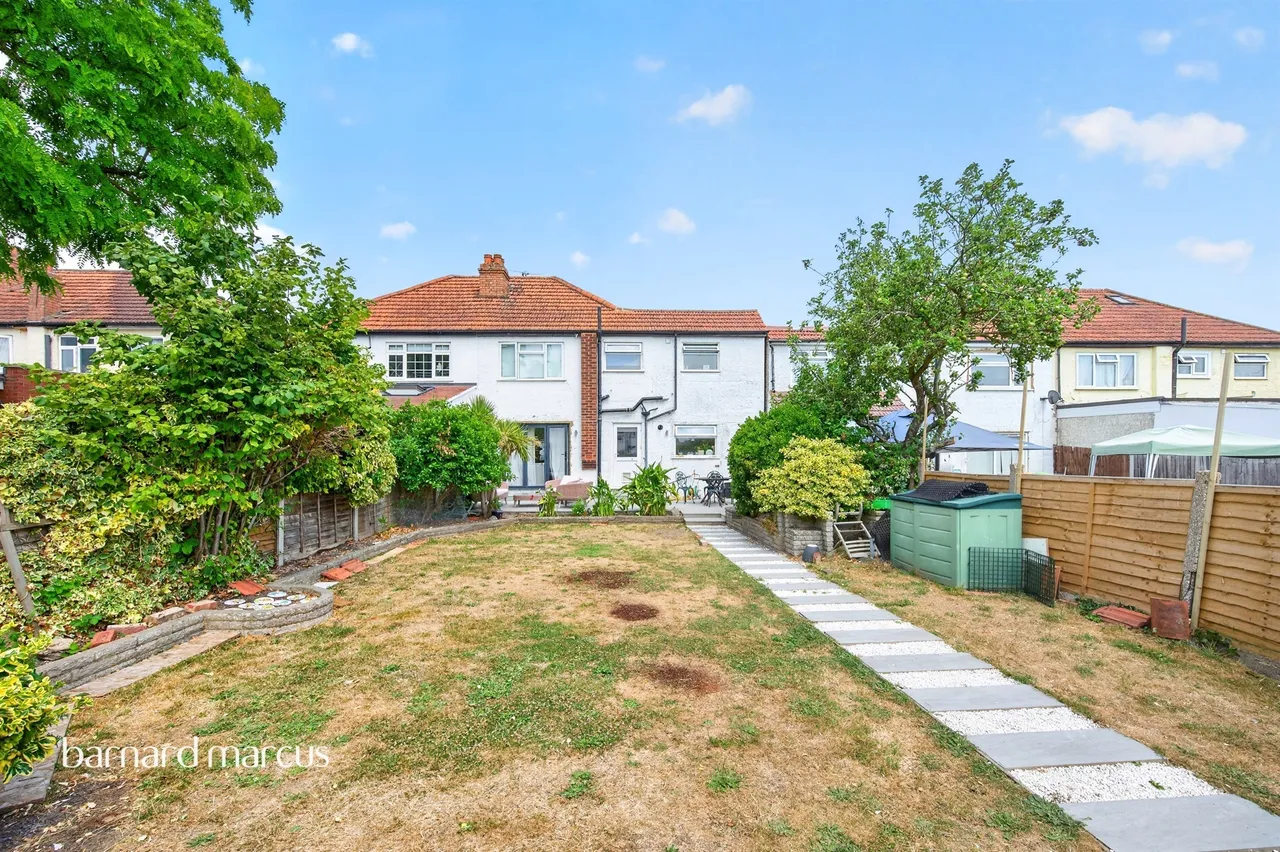 Ravenswood Avenue, Surbiton, photo 8