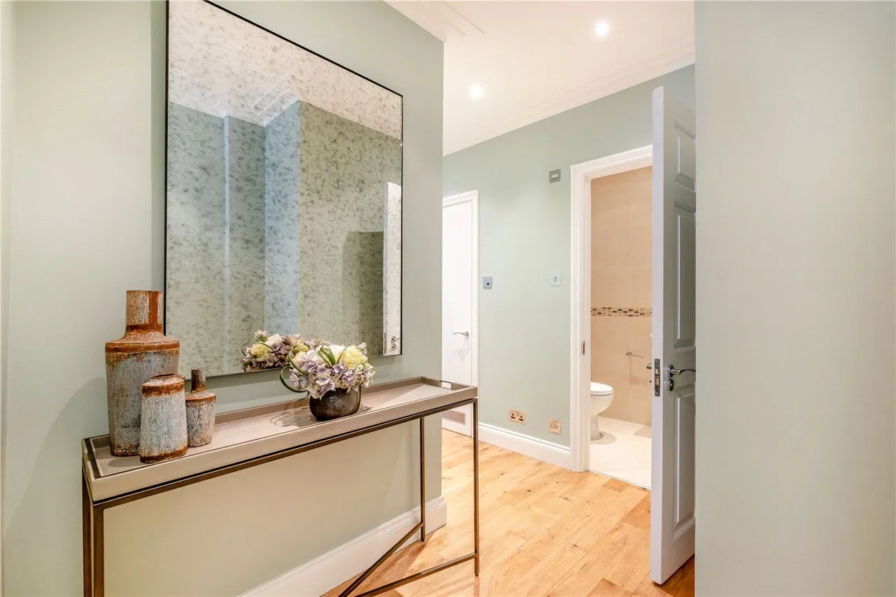 Grosvenor Hill, London, W1K, photo 8