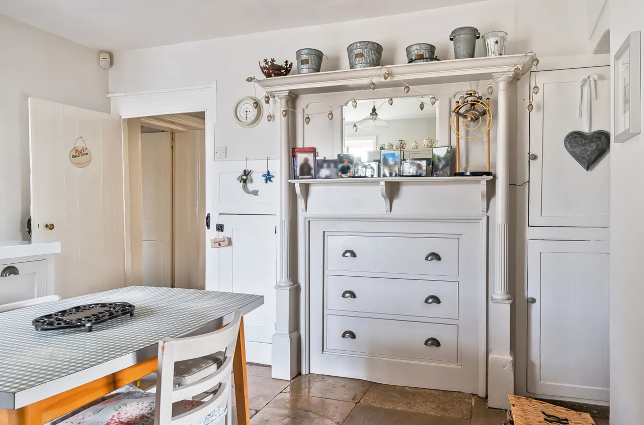 West Street, Selsey, PO20, photo 15