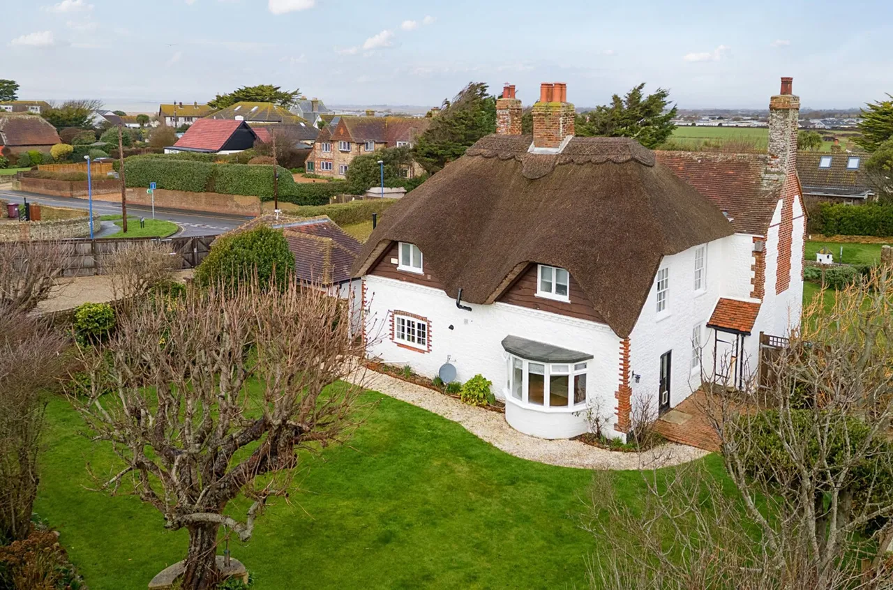 West Street, Selsey, PO20, photo 33