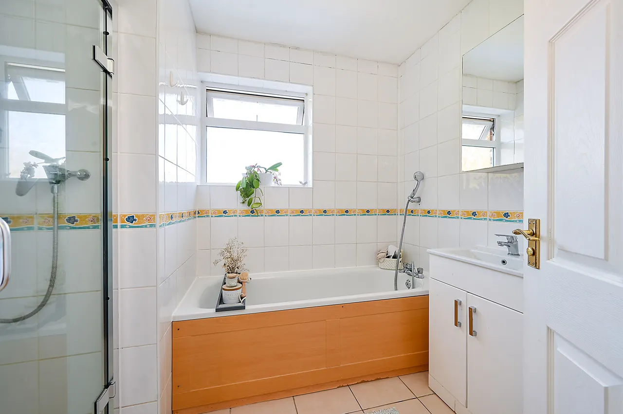 182 Cygnet Avenue, Feltham, photo 10