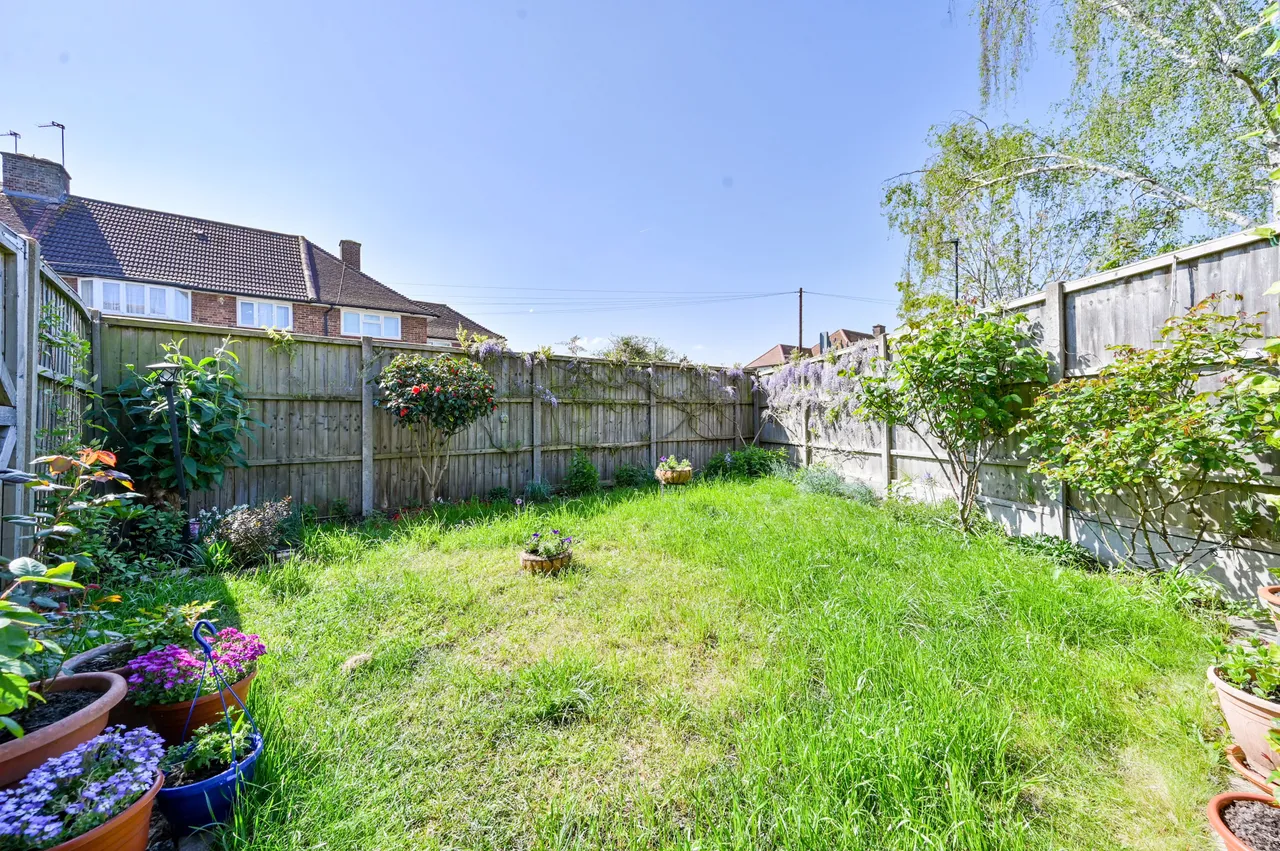 182 Cygnet Avenue, Feltham, photo 5