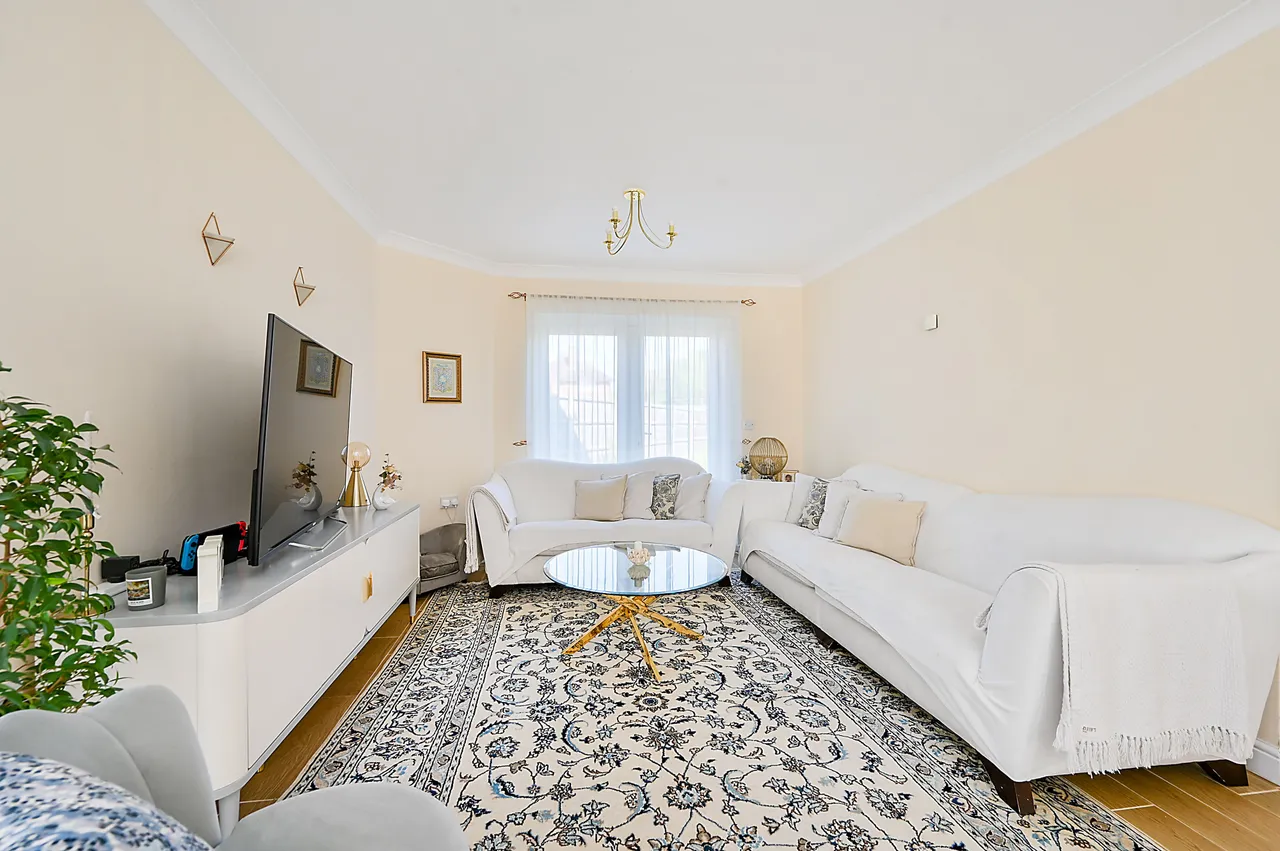 182 Cygnet Avenue, Feltham, photo 12