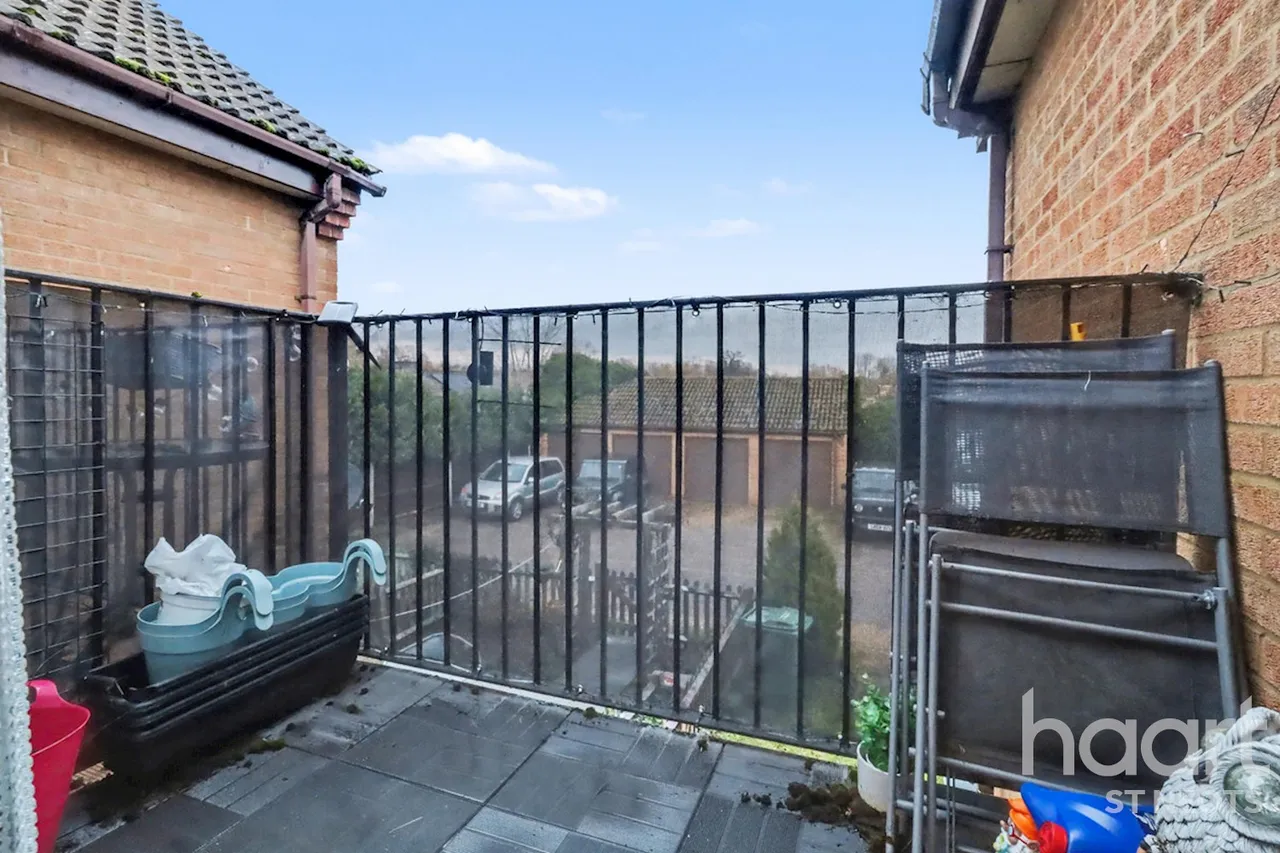 Paxton Court, Little Paxton, PE19, photo 5
