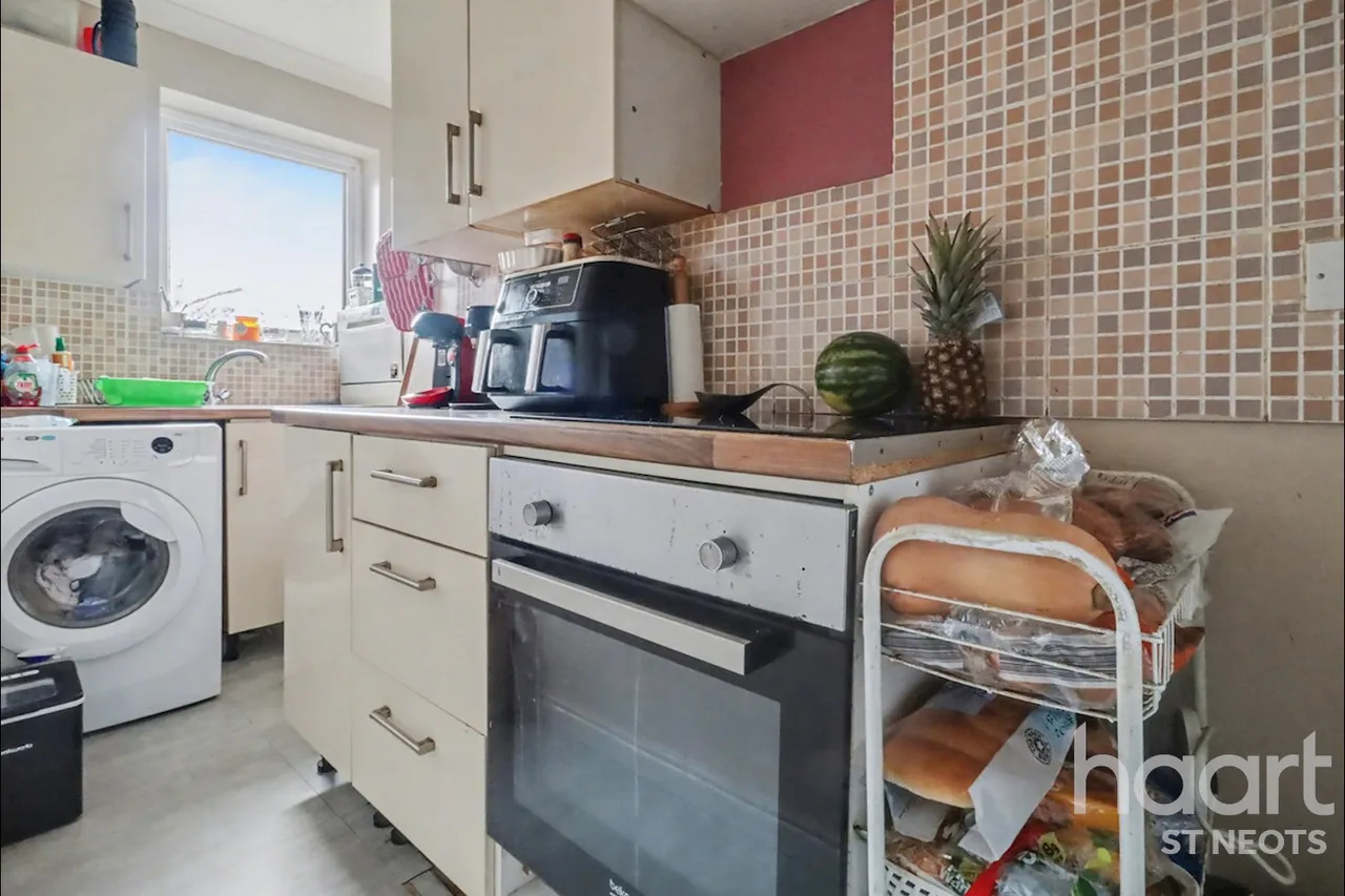 Paxton Court, Little Paxton, PE19, photo 18
