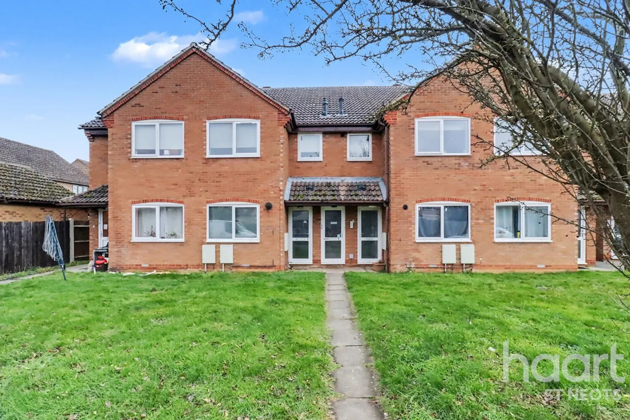 Paxton Court, Little Paxton, PE19, photo 11