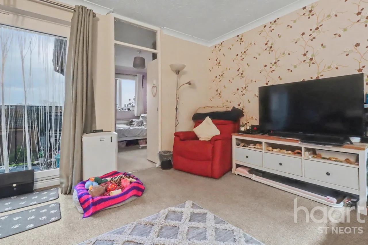 Paxton Court, Little Paxton, PE19, photo 6
