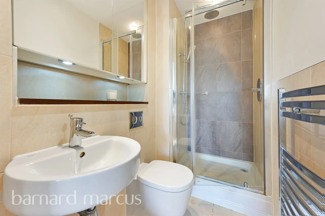 Garratt Lane, London, SW18, photo 8