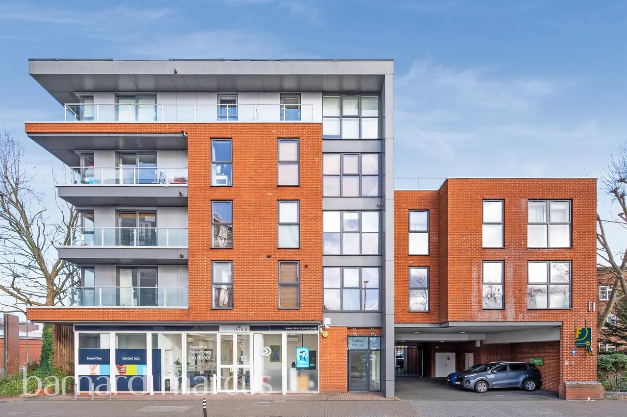 Garratt Lane, London, SW18, photo 10