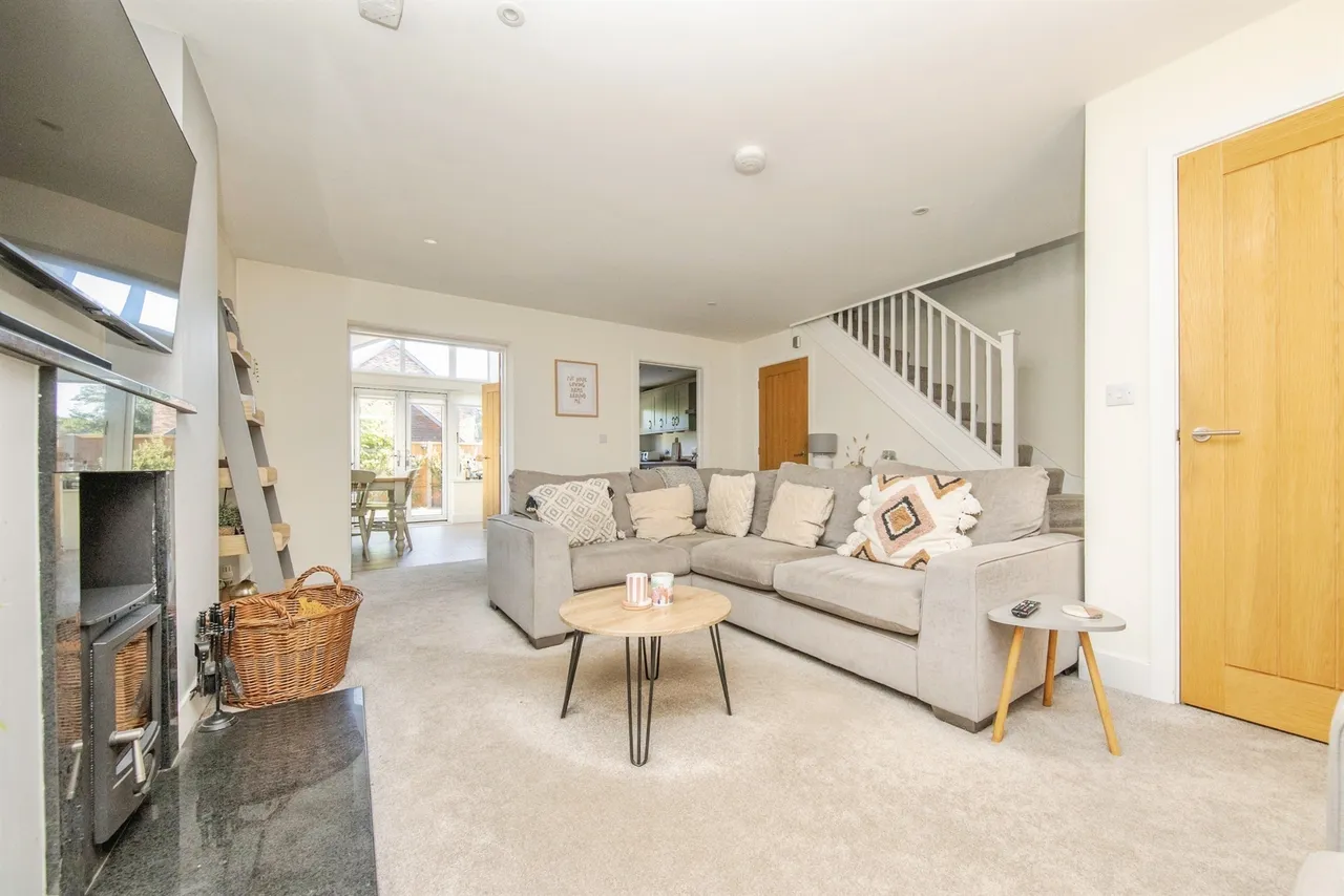 Nightingale Row, Melton, WOODBRIDGE, photo 4