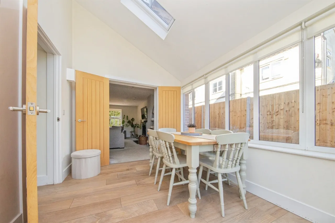 Nightingale Row, Melton, WOODBRIDGE, photo 8