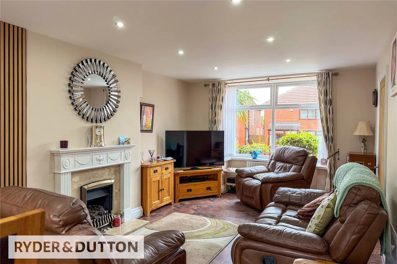 Hillside Close, Manchester, M40, photo 4