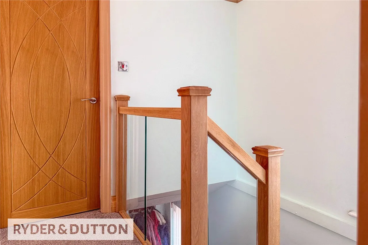 Hillside Close, Manchester, M40, photo 8