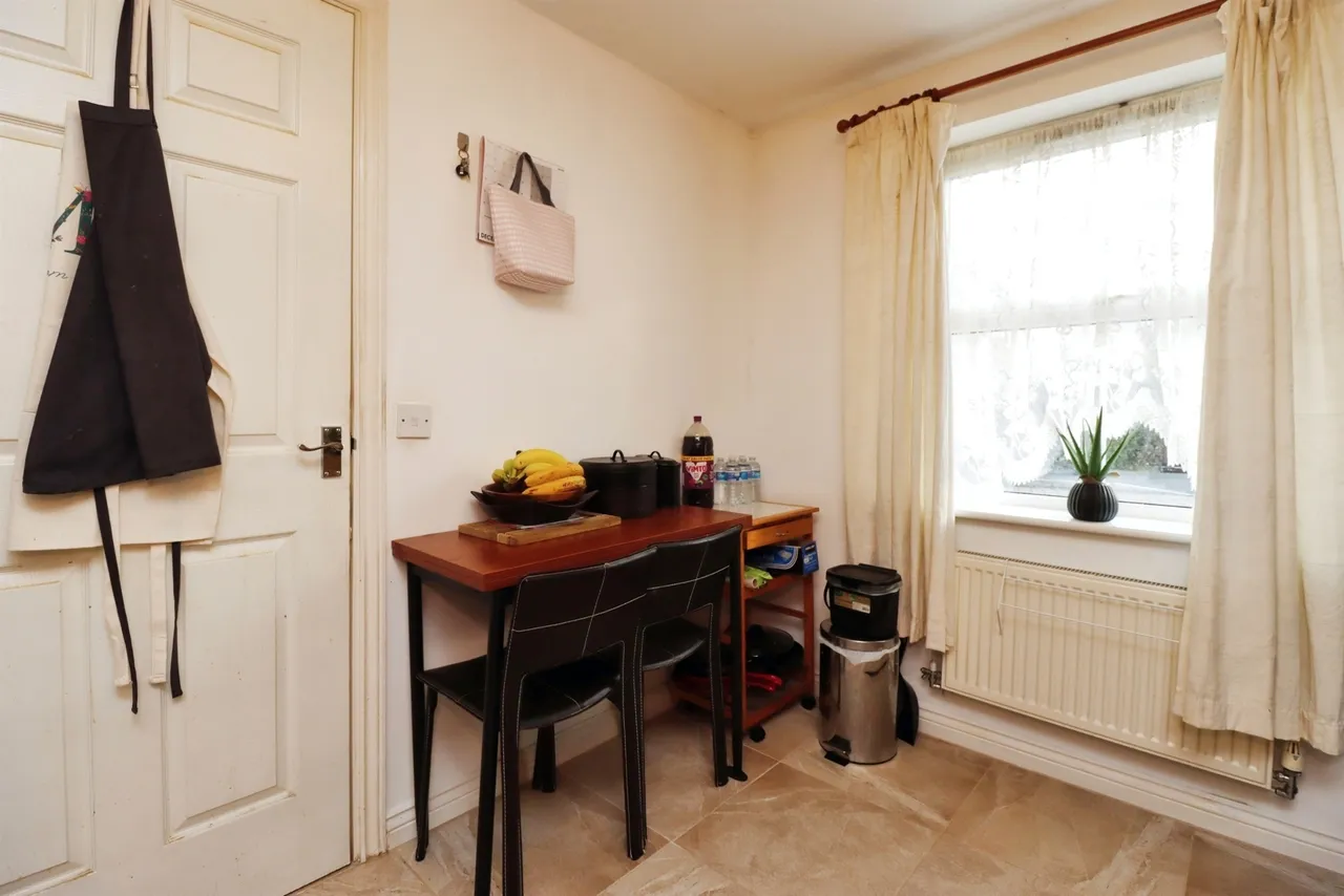 Jay Road, Corby, photo 7
