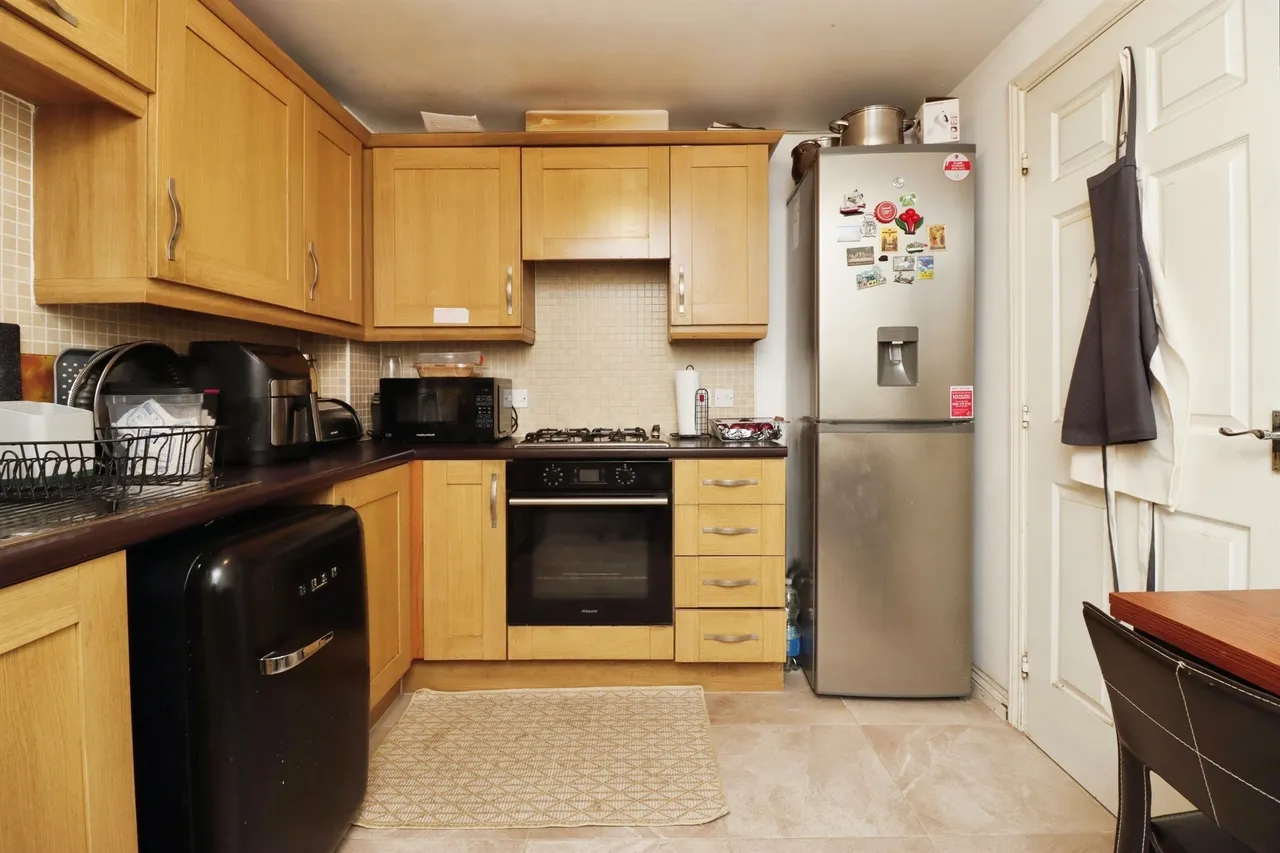 Jay Road, Corby, photo 5