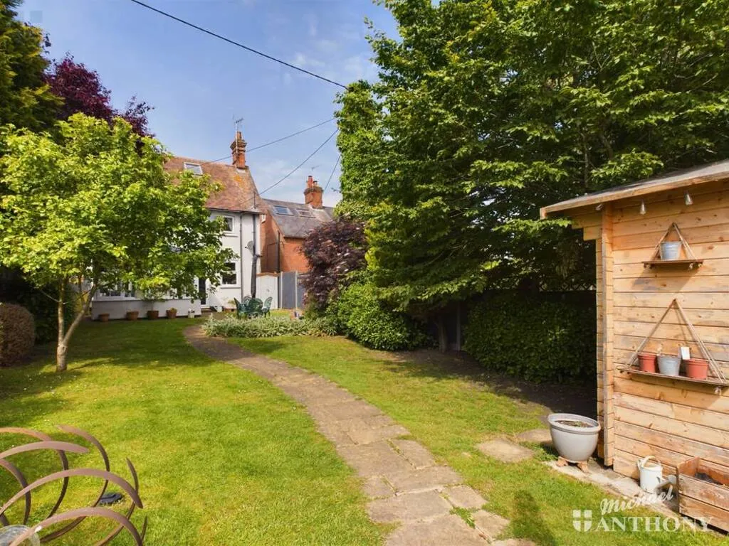 High Street, Waddesdon, AYLESBURY, HP18 0JF, photo 3