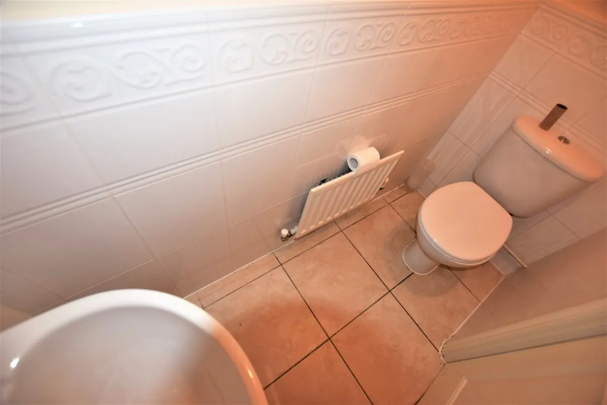 Albany Gardens, Essex, Colchester, CO2 8HQ, photo 8
