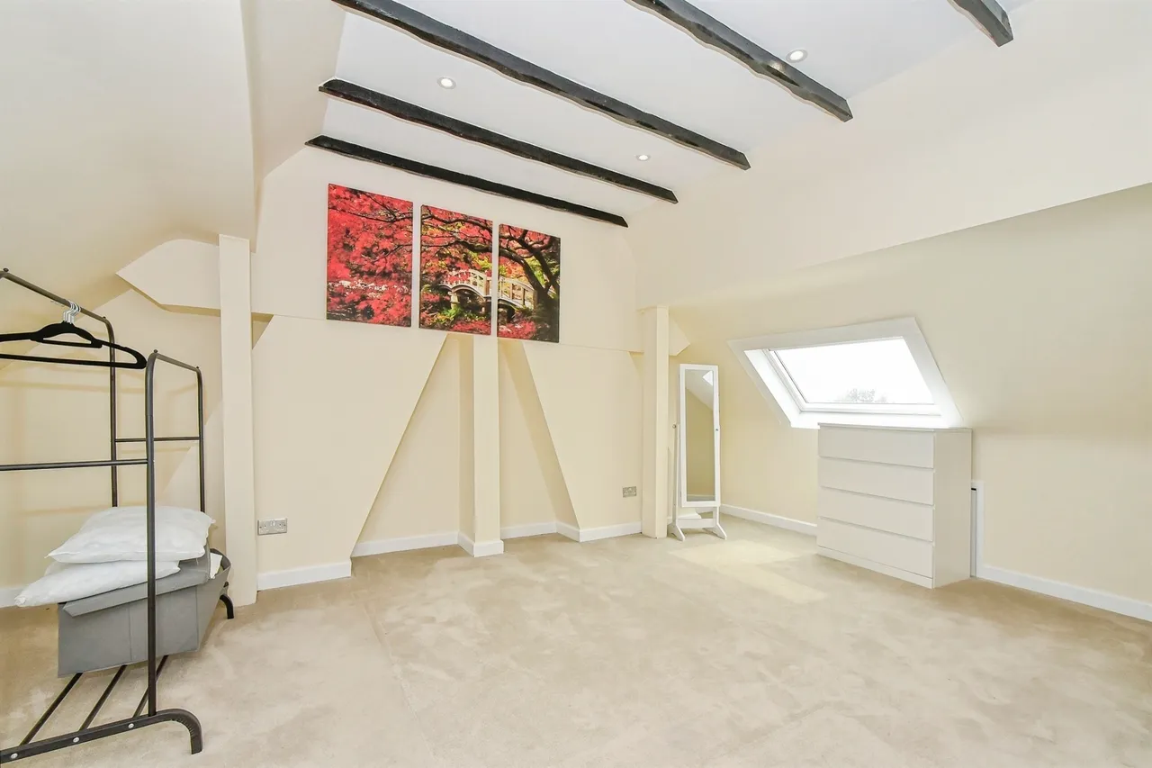 Pat-Yat Cottages, Kemble, GL7, photo 10