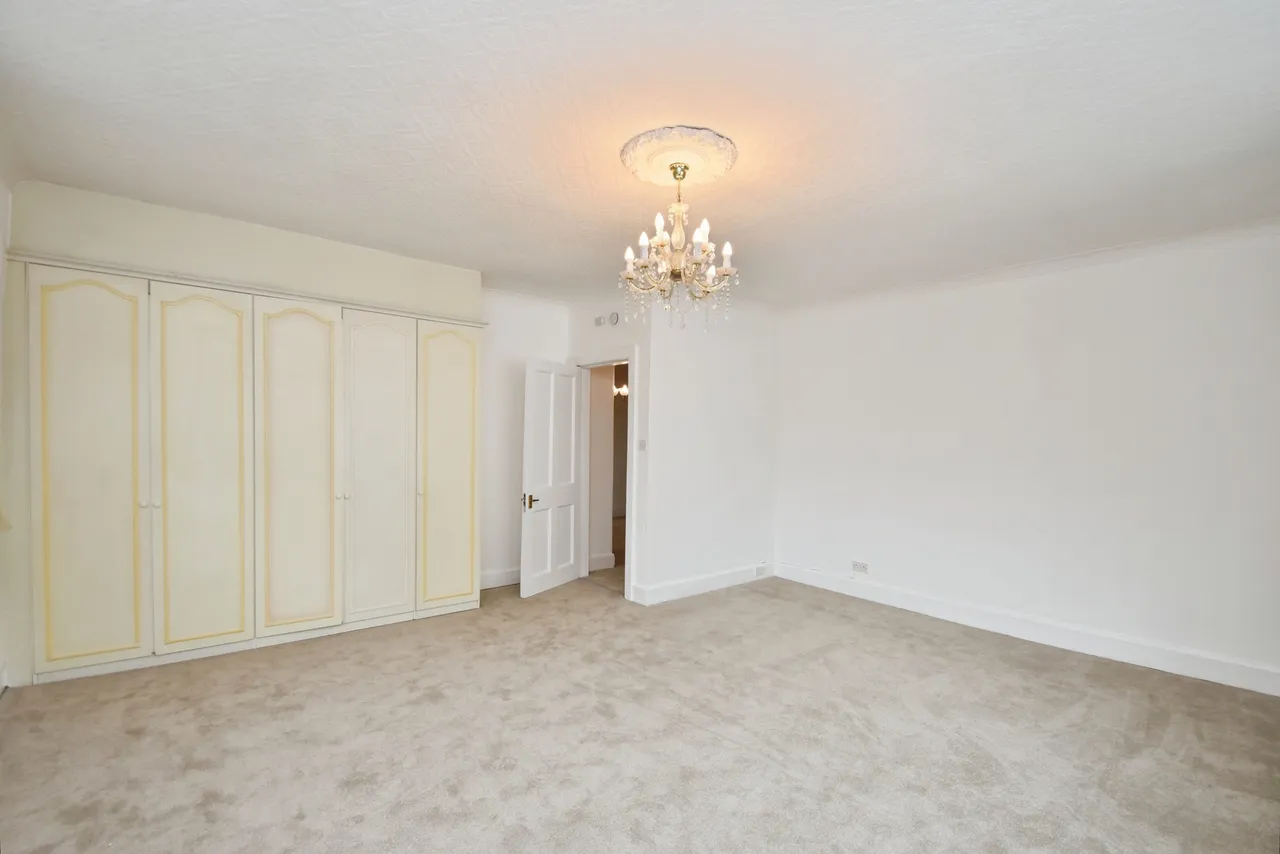 Victoria Road, HG2, photo 18