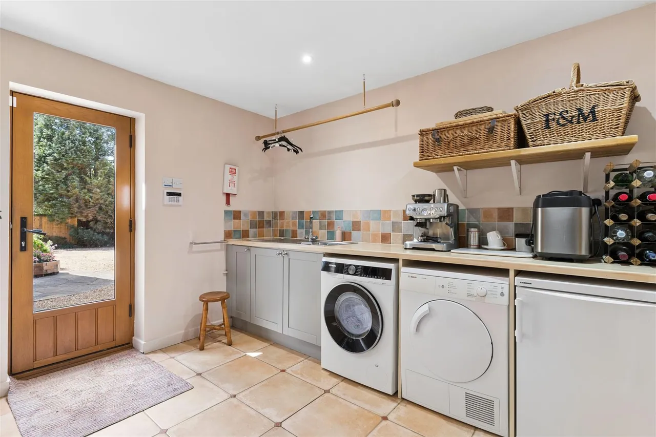 High Street, Haversham, photo 16