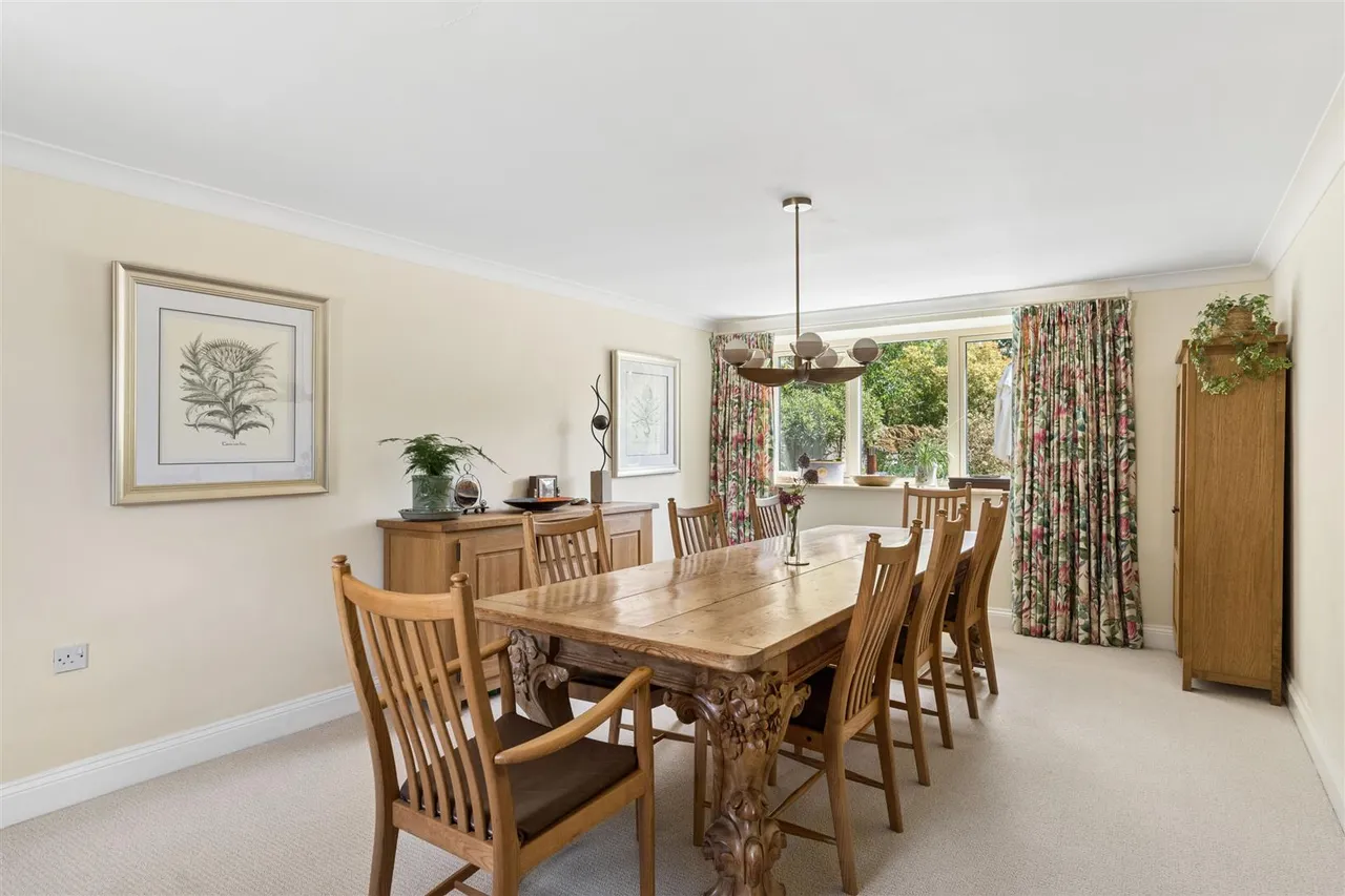 High Street, Haversham, photo 11