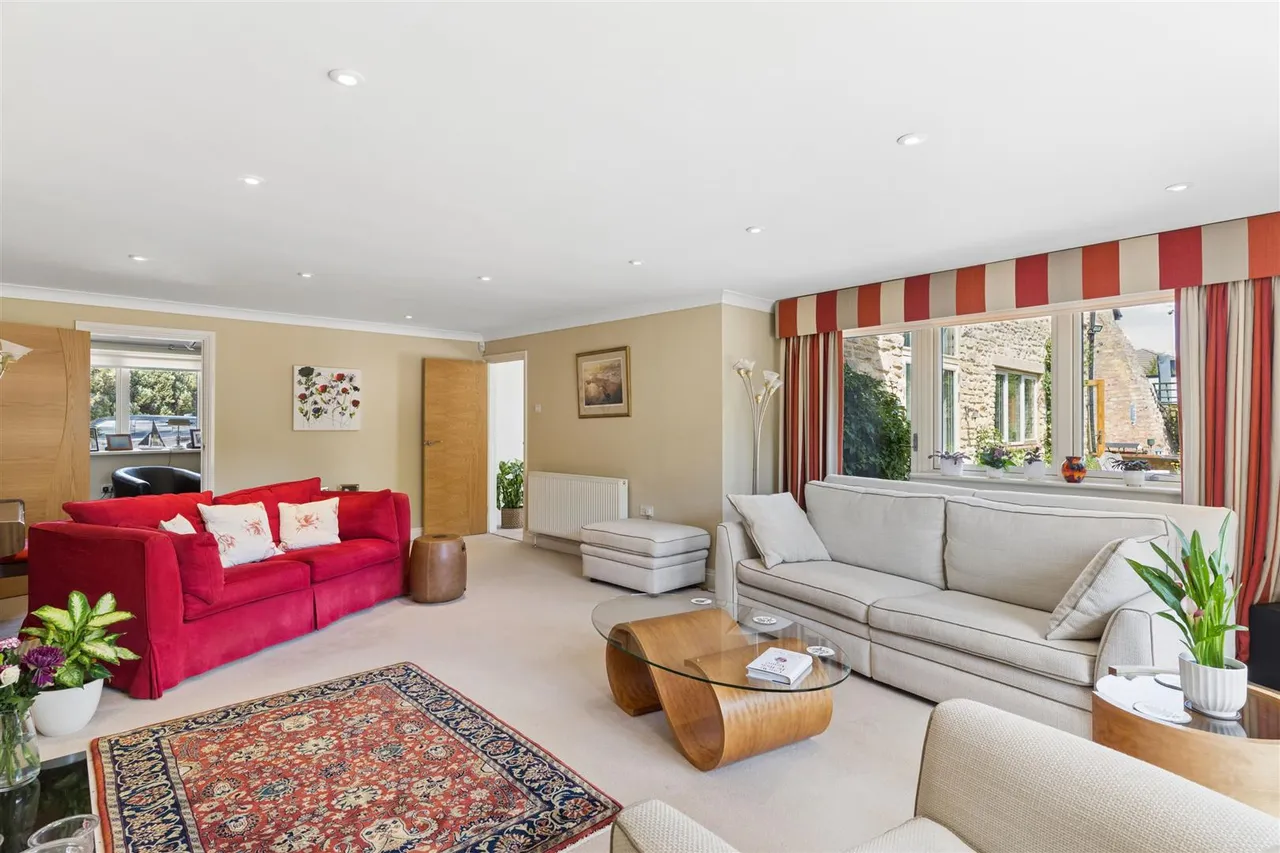 High Street, Haversham, photo 8