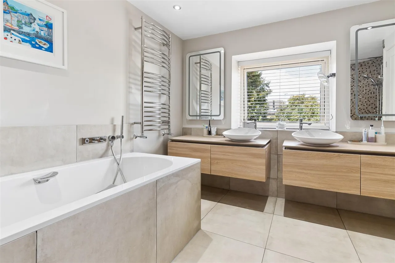 High Street, Haversham, photo 22