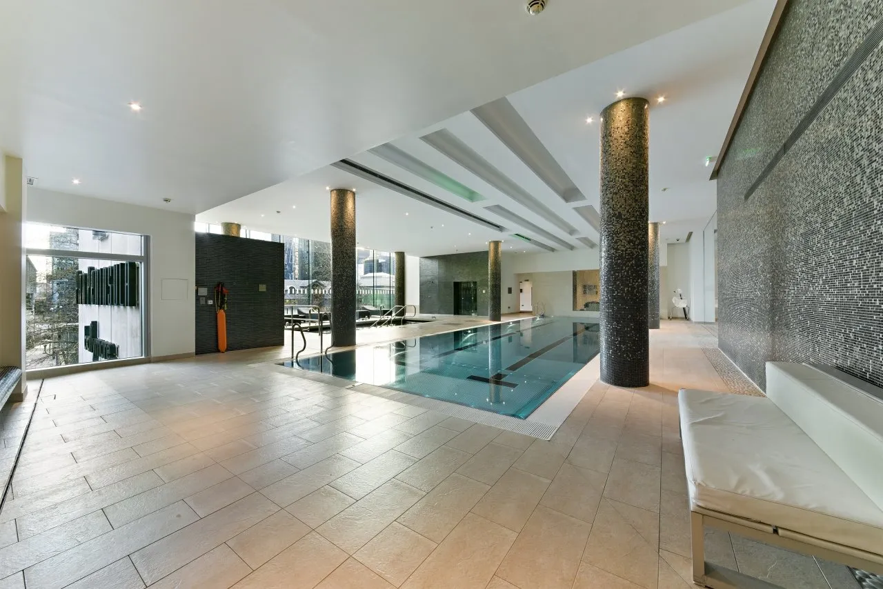 Pan Peninsula, Canary Wharf, E14, photo 10