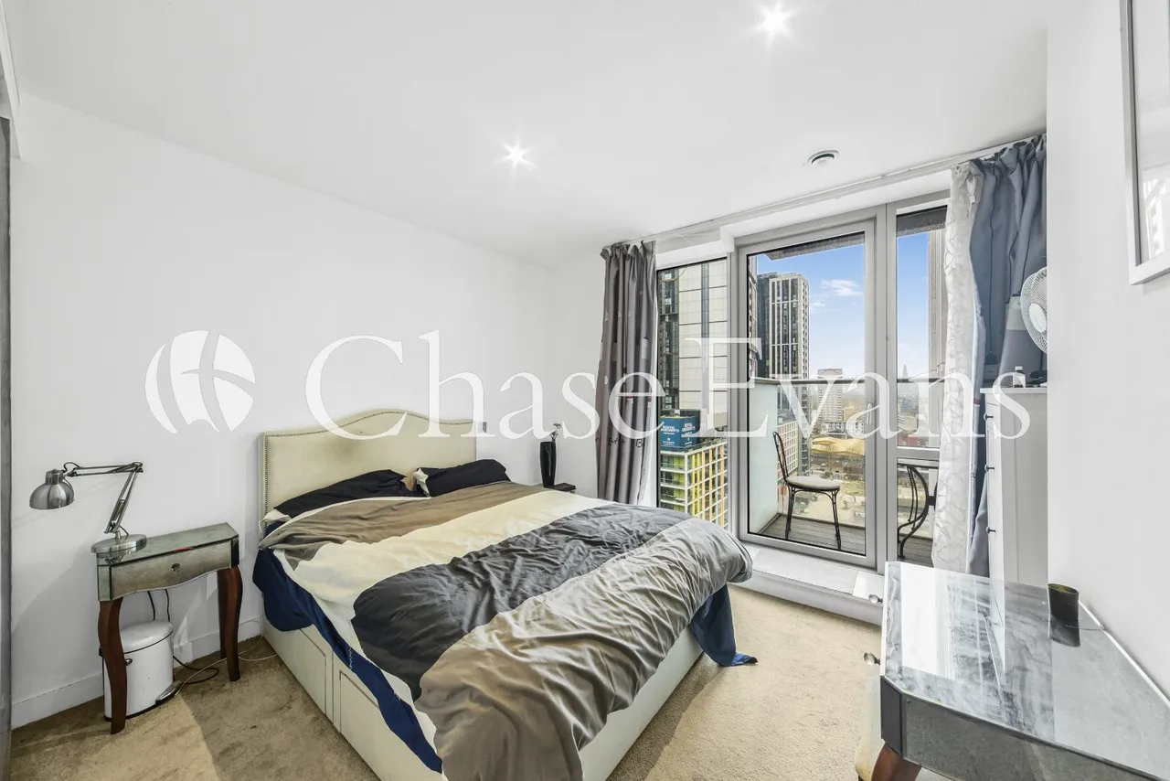 Pan Peninsula, Canary Wharf, E14, photo 5