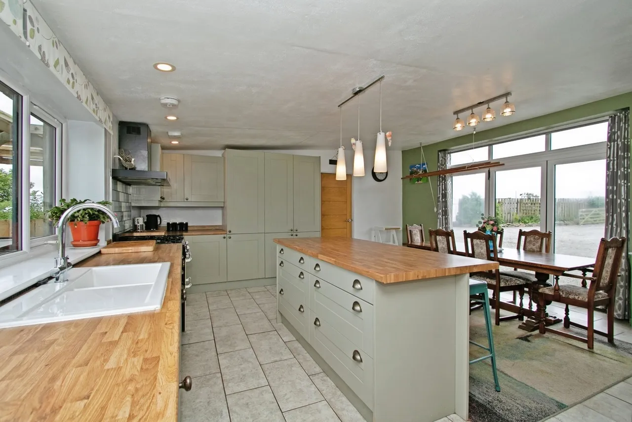 Croft Mitchell, Troon, TR14, photo 4