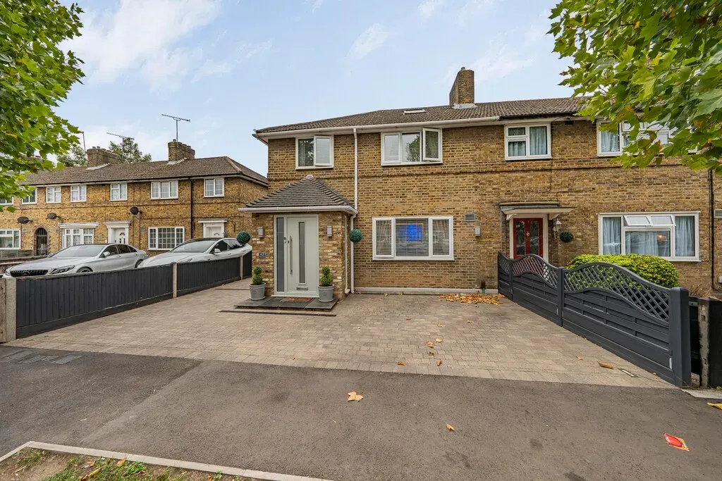 Acacia Avenue, Yiewsley, UB7, photo 15