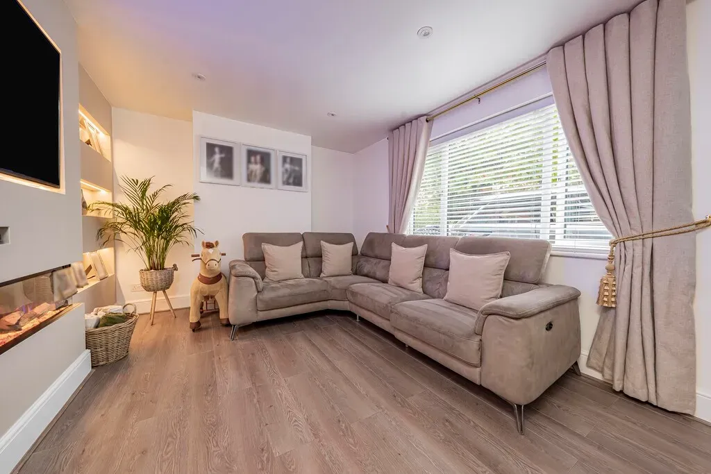 Acacia Avenue, Yiewsley, UB7, photo 4