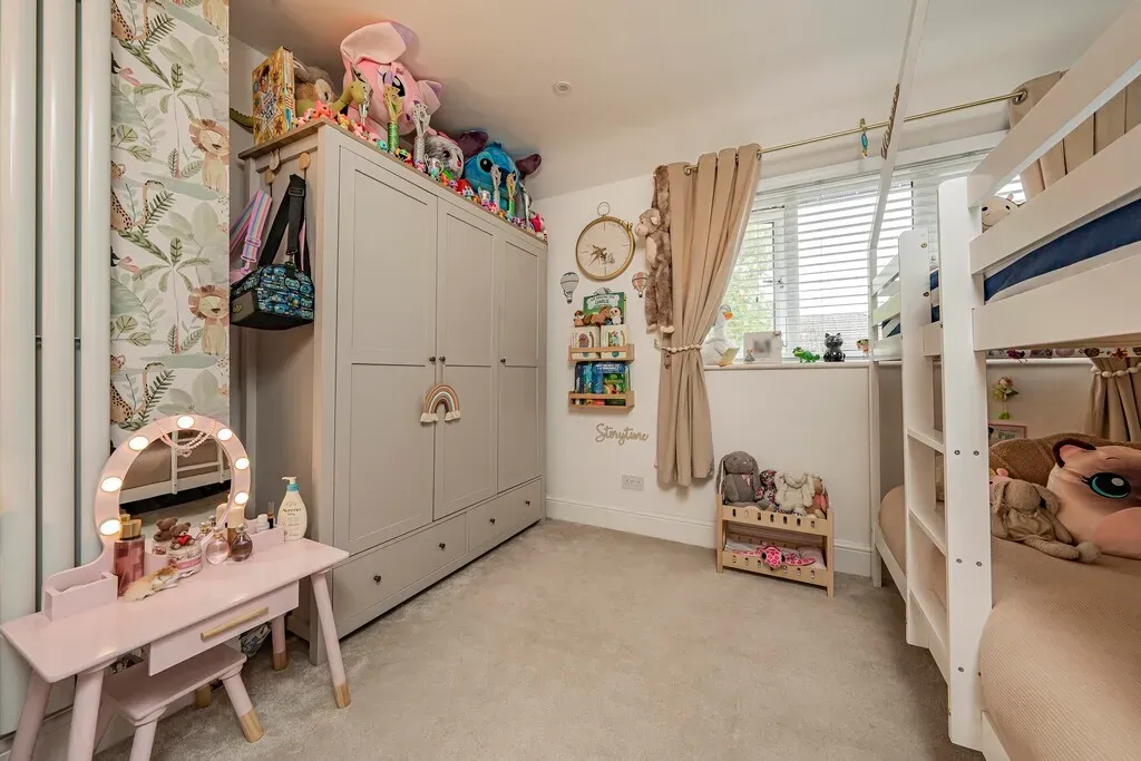 Acacia Avenue, Yiewsley, UB7, photo 25