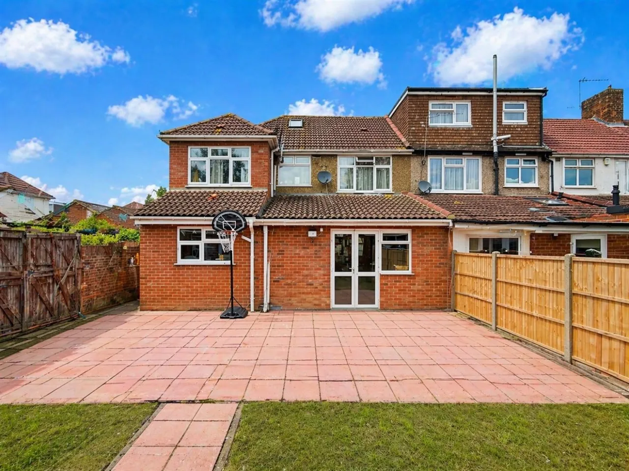End Terrace, Norwood Green, UB2, photo 11