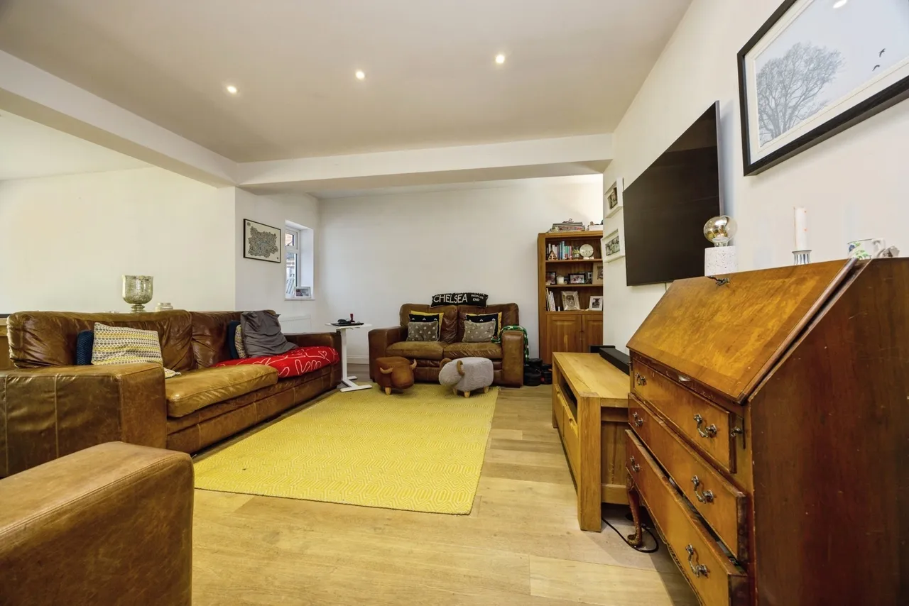 Oak Tree Road, Milford, GU8, photo 5