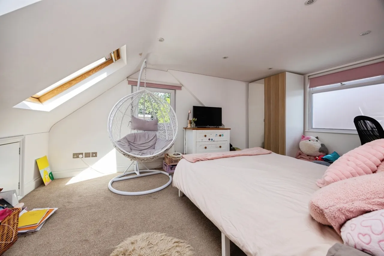 Oak Tree Road, Milford, GU8, photo 8