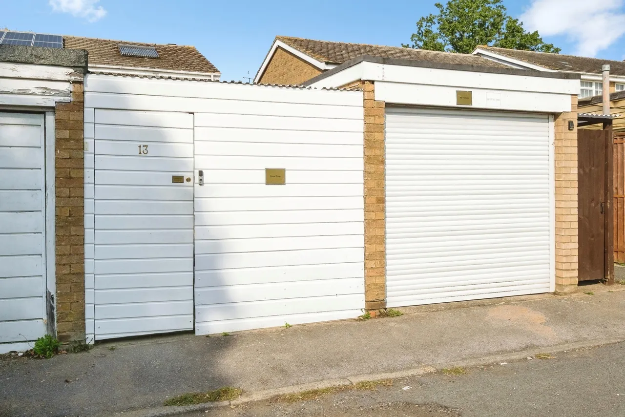 Westmede, Chigwell, IG7, photo 8