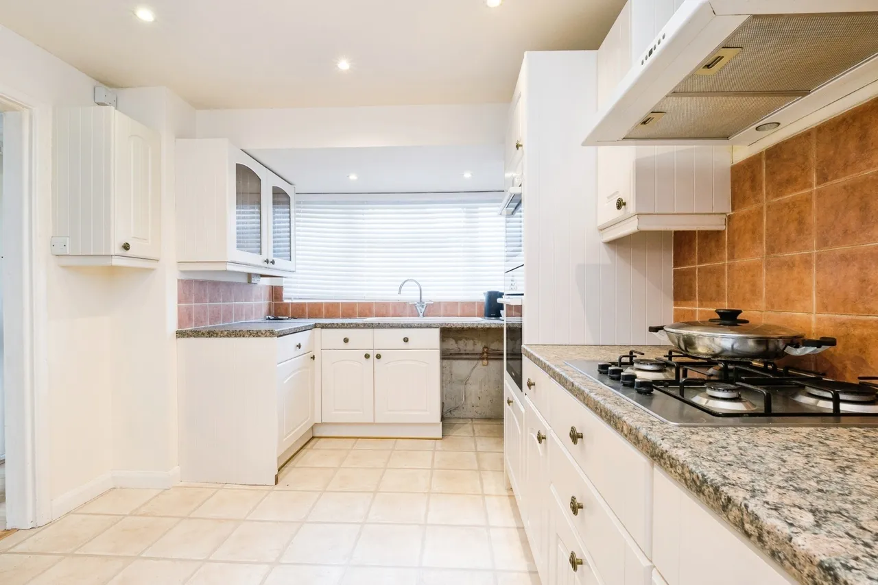 Westmede, Chigwell, IG7, photo 5