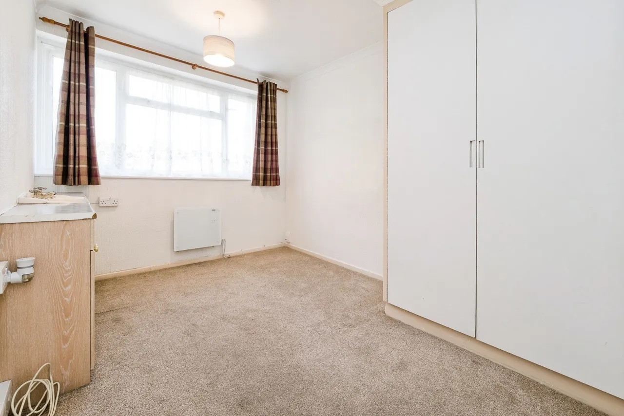 Westmede, Chigwell, IG7, photo 14