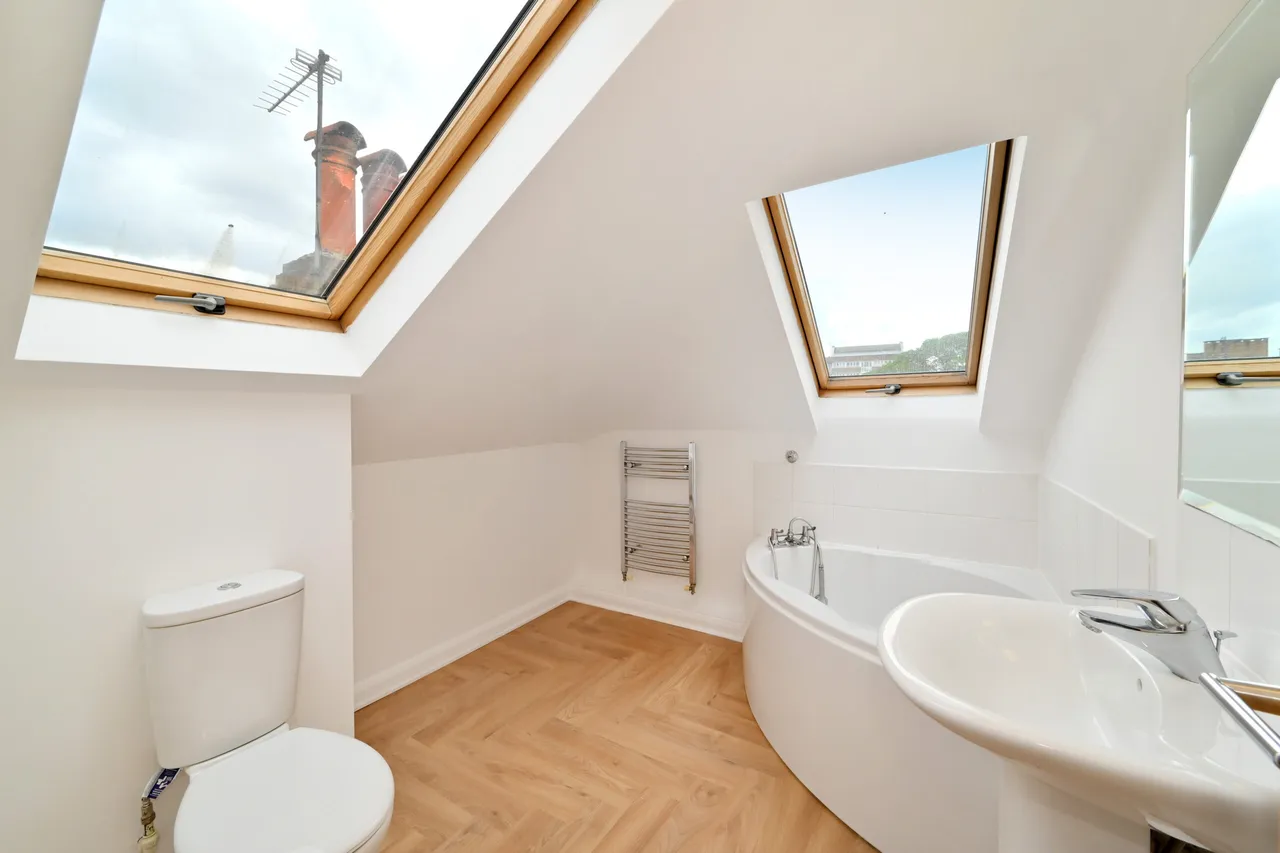 Fordwych Road, London, NW2, photo 3