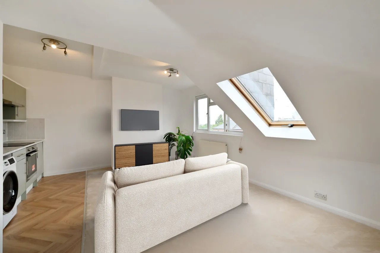 Fordwych Road, London, NW2, photo 4