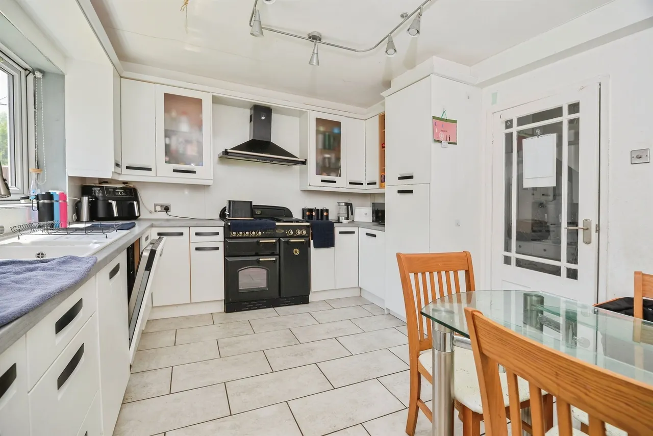 Lawnswood Road, Middlesbrough, TS3, photo 4