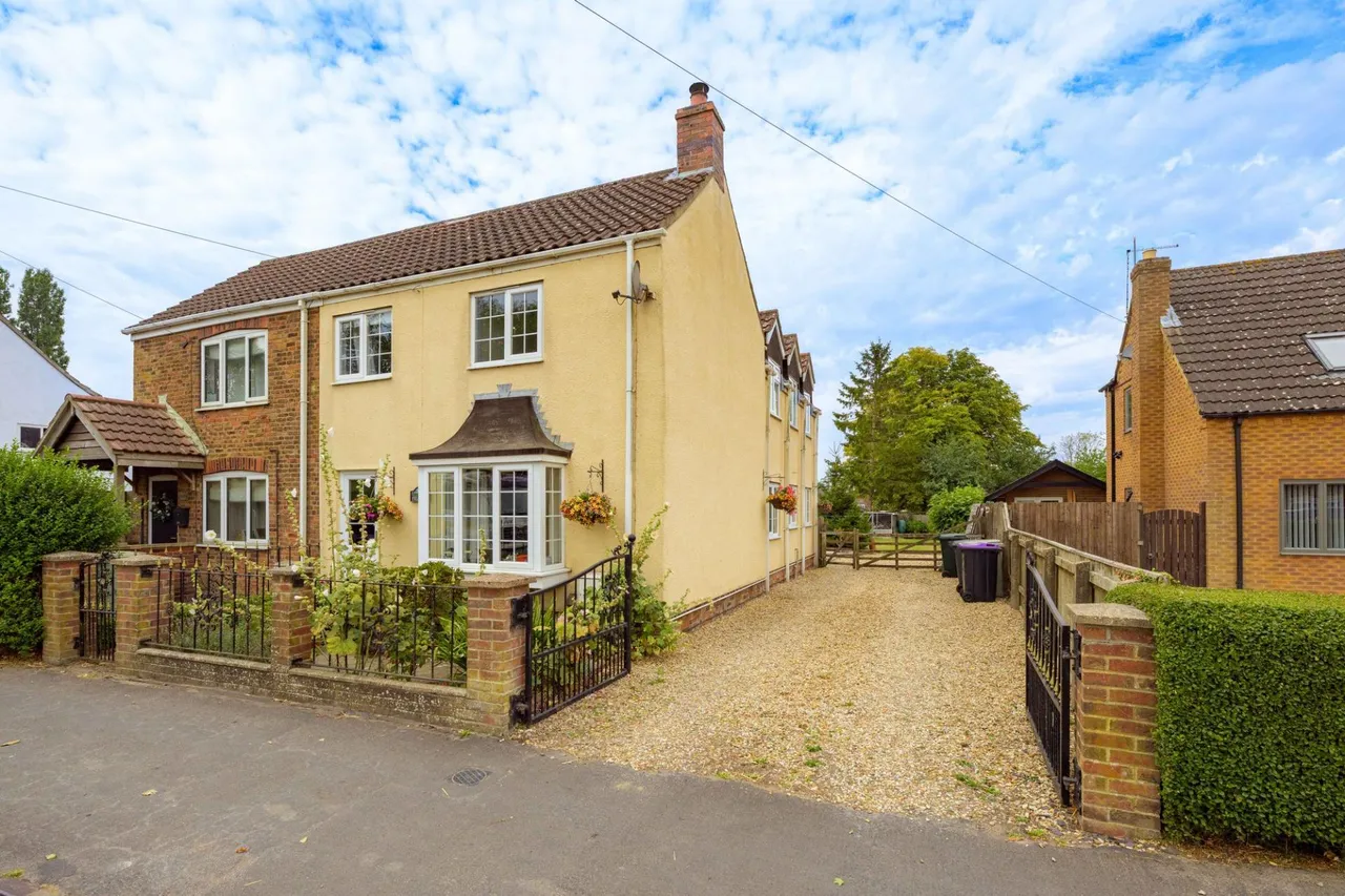 3 bed house for sale, Main Road, Sibsey, PE22