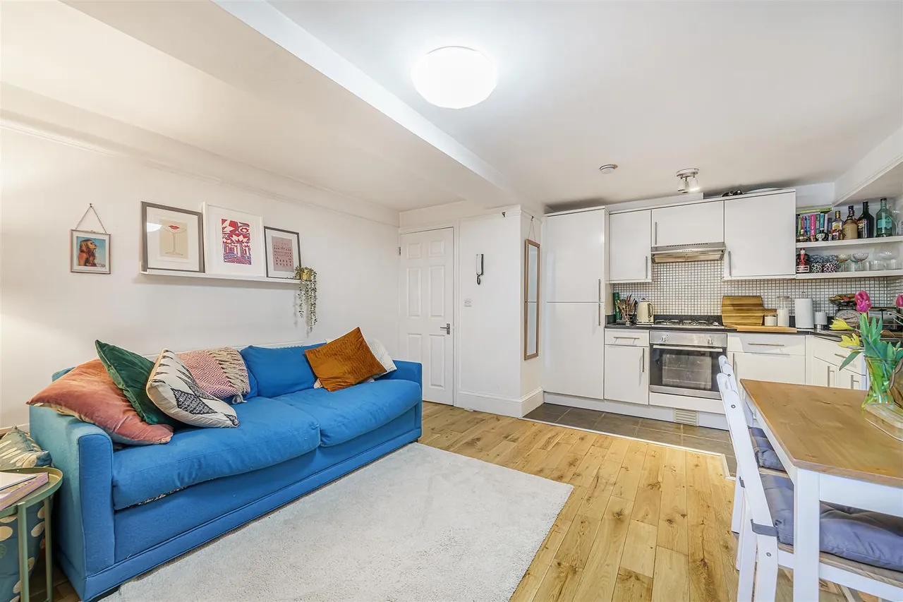High Street, Penge, SE20, photo 9