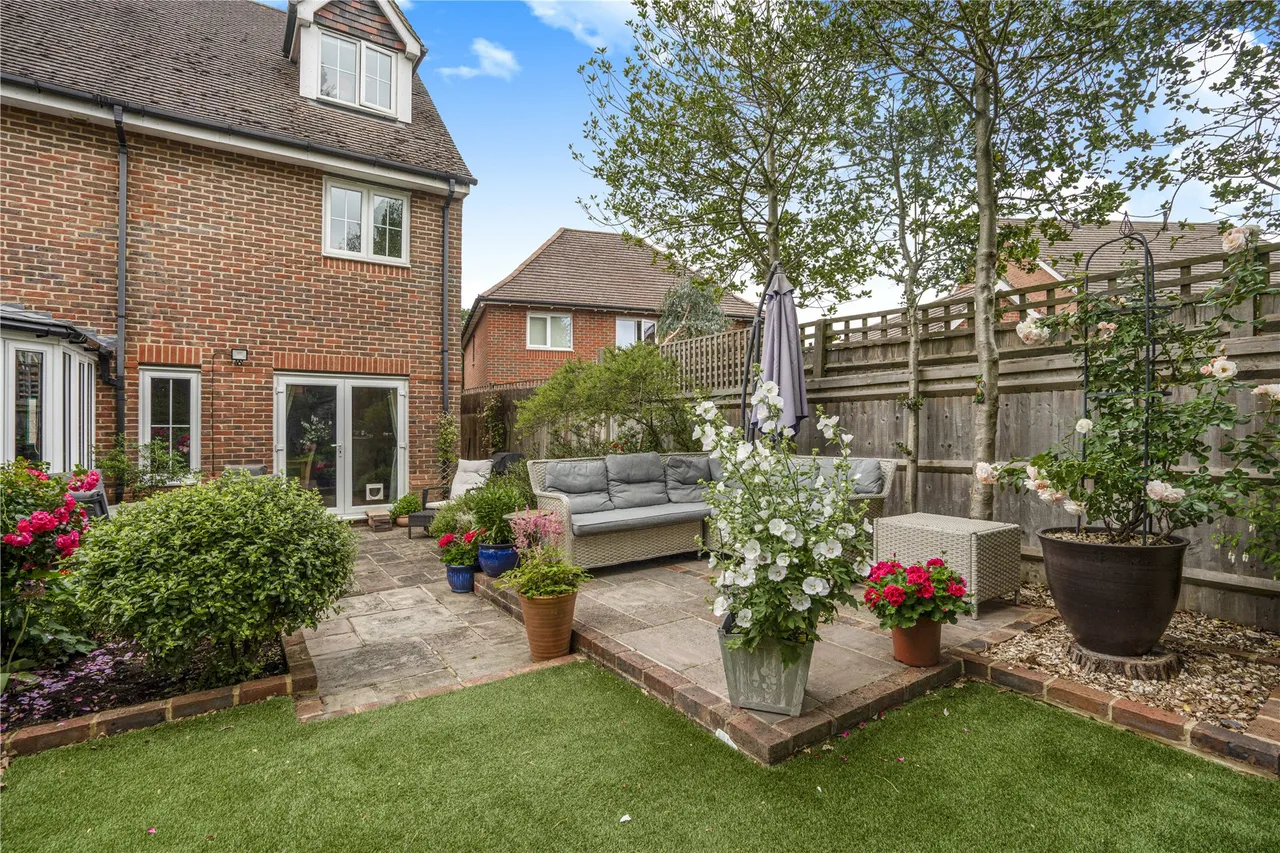 Snowdrop Way, Bisley, GU24, photo 29